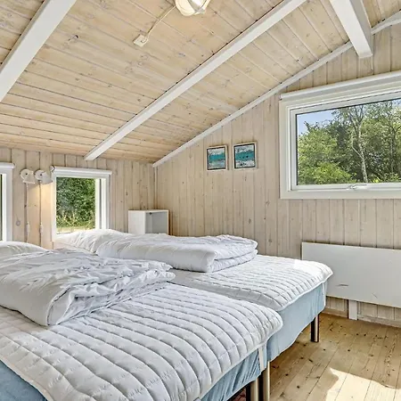 Semesterbostad Lovely In With Sauna *